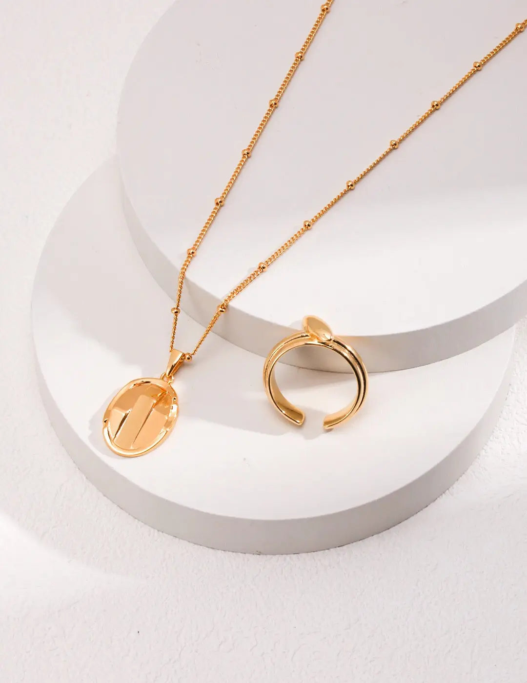 Simple Oval Pendant Necklace - Memoriex