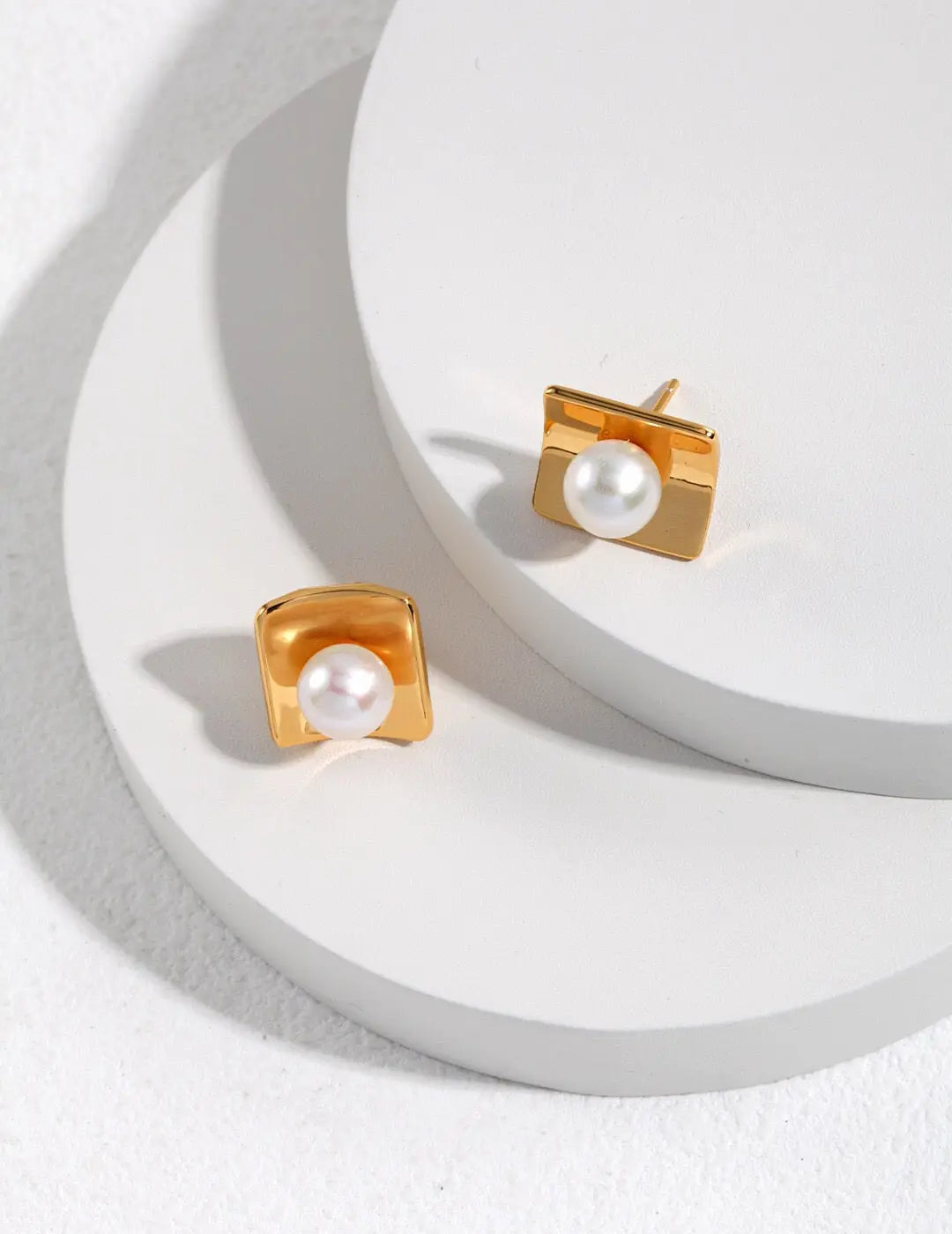 Simple Square Freshwater Pearl Stud-2