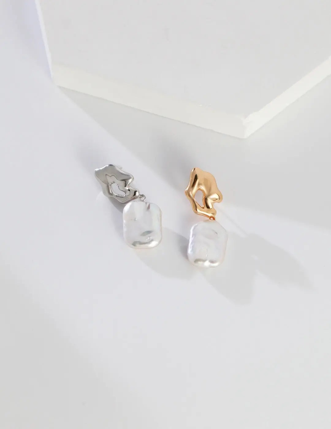 Simplicity Rectangle Baroque Pearl Earrings - Memoriex