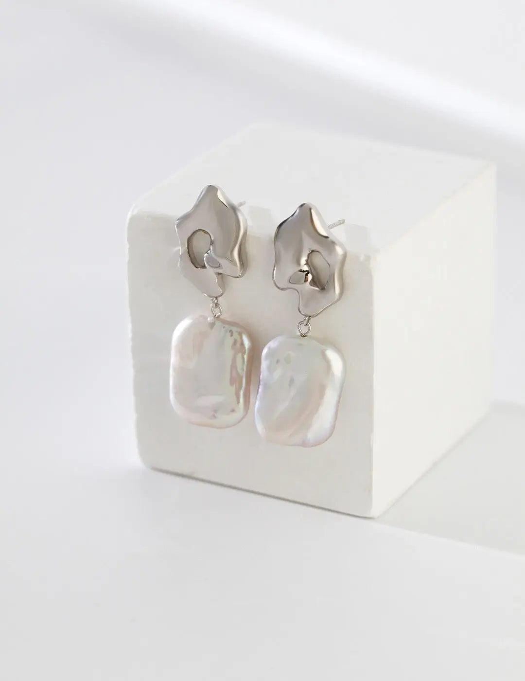 Simplicity Rectangle Baroque Pearl Earrings - Memoriex