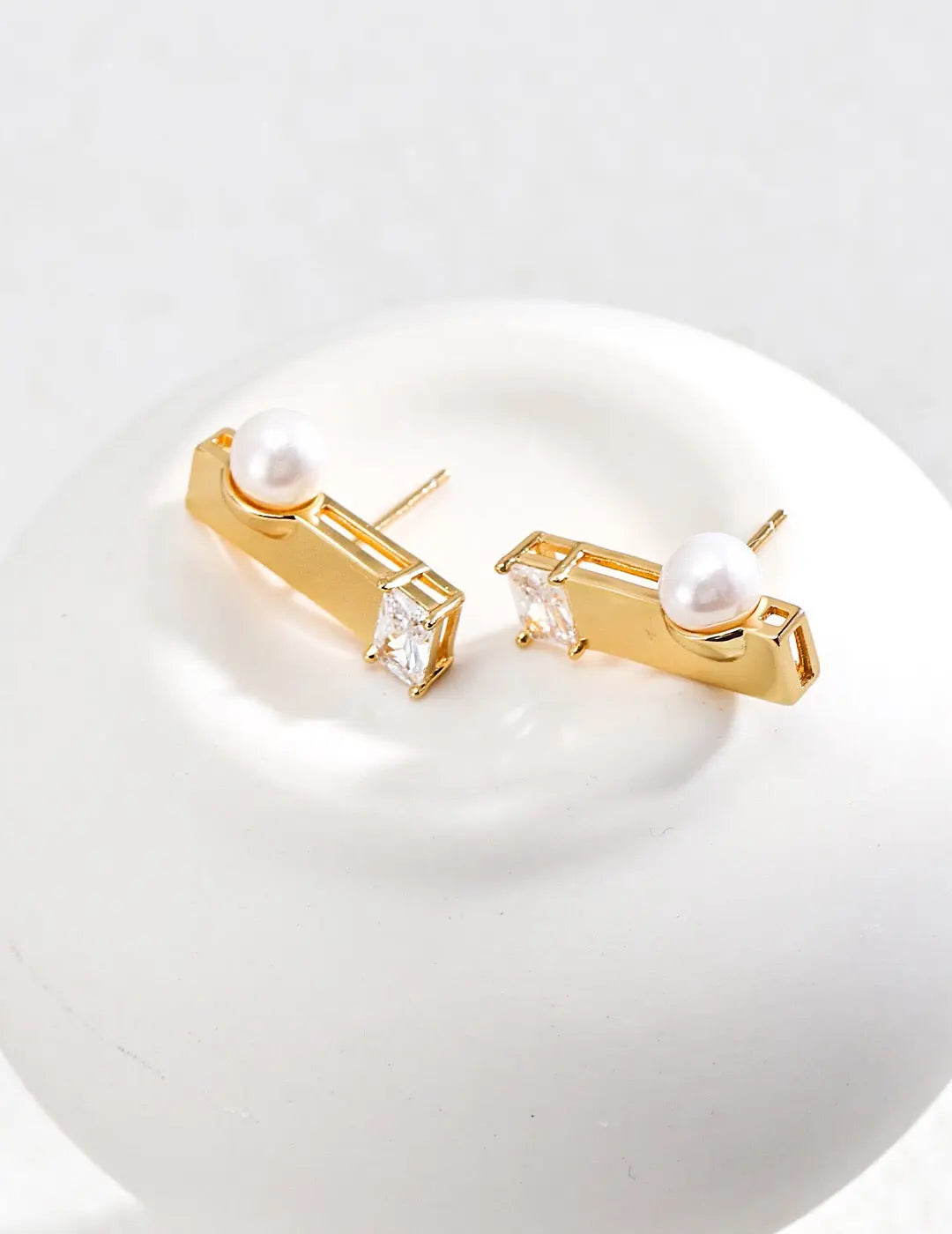 Square Pearl Zircon Earrings - Memoriex