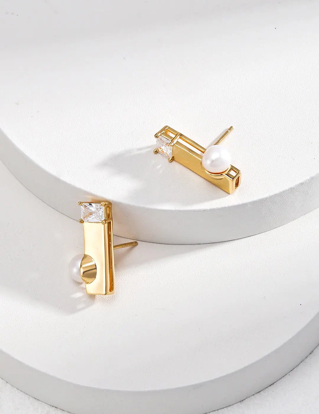 Square Pearl Zircon Earrings - Memoriex