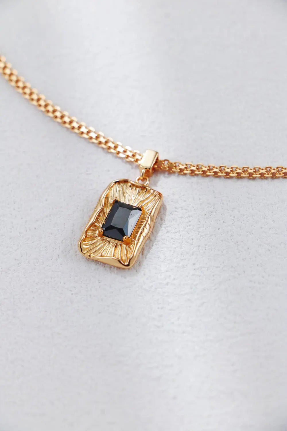 Textured Pattern Black Zircon Necklace - Memoriex 