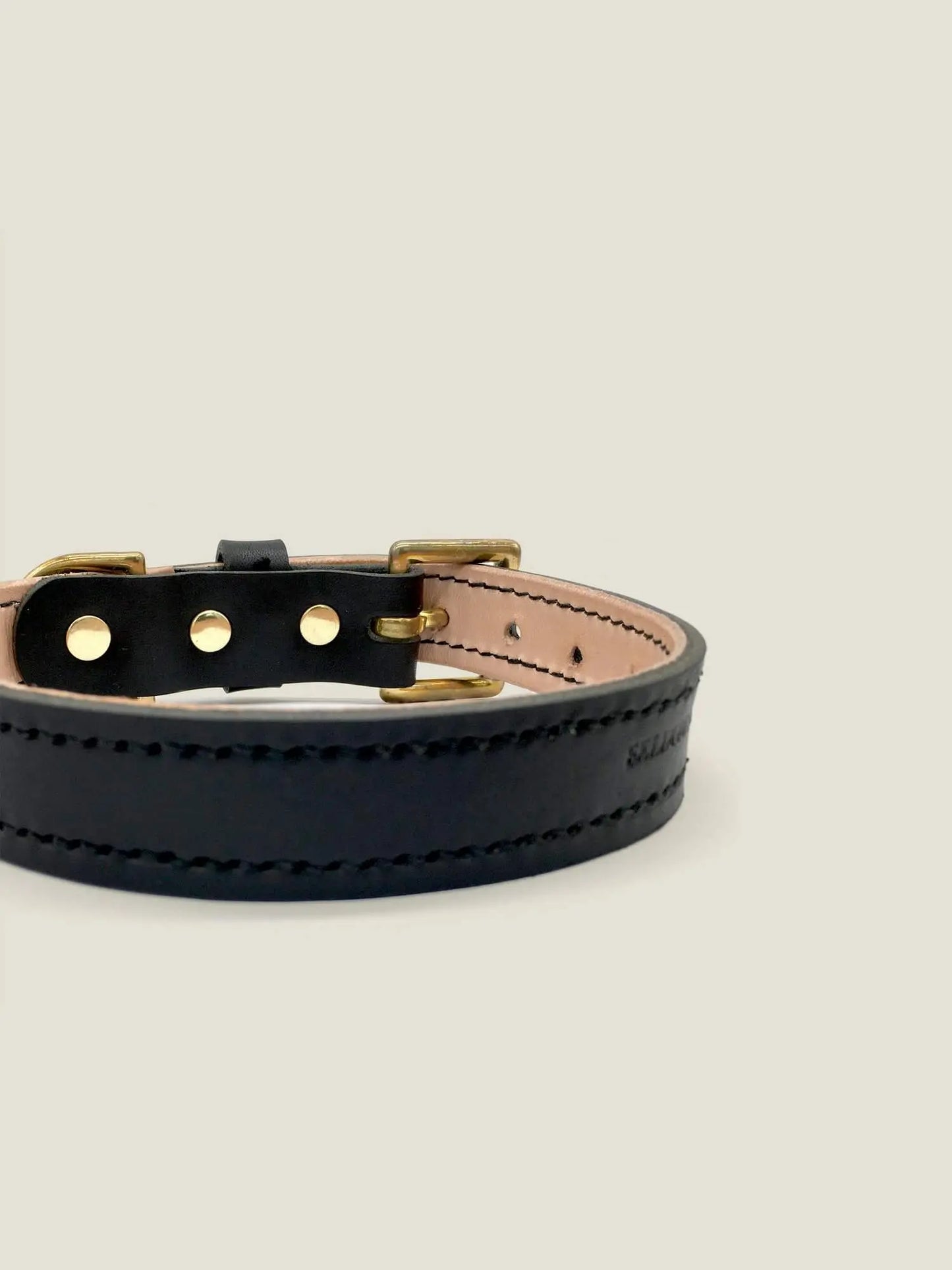 The Classic “Artisan 002” Leather Dog Collar – by Seldom Found - Memoriex