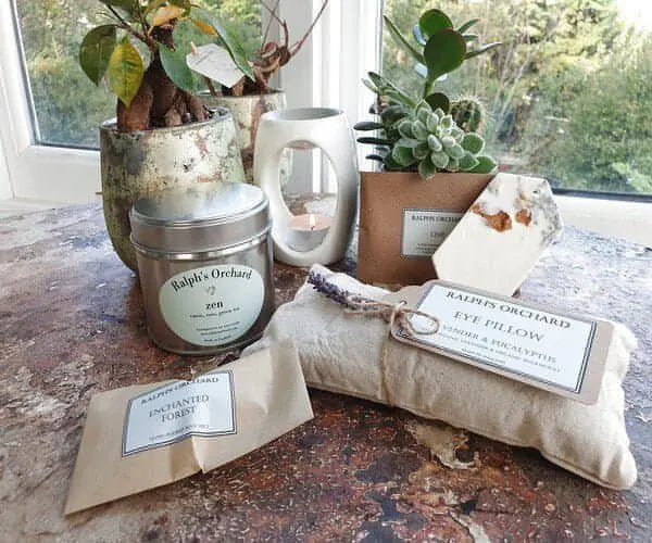 Thoughtful gift set | Natural candle | Botanical wax melts - Memoriex 