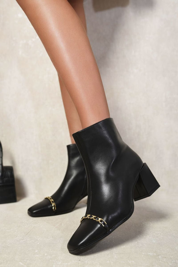 Two Tone Side Zip Block Heel Ankle Boots - Memoriex 