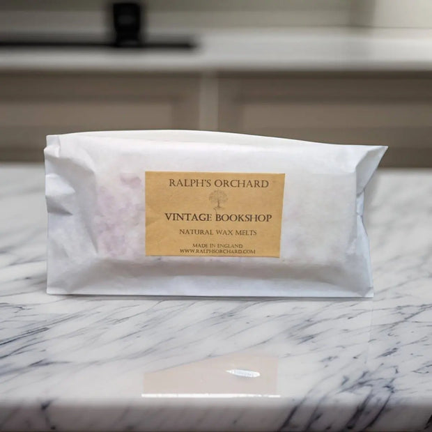 Vintage Bookshop Scented Candle-4