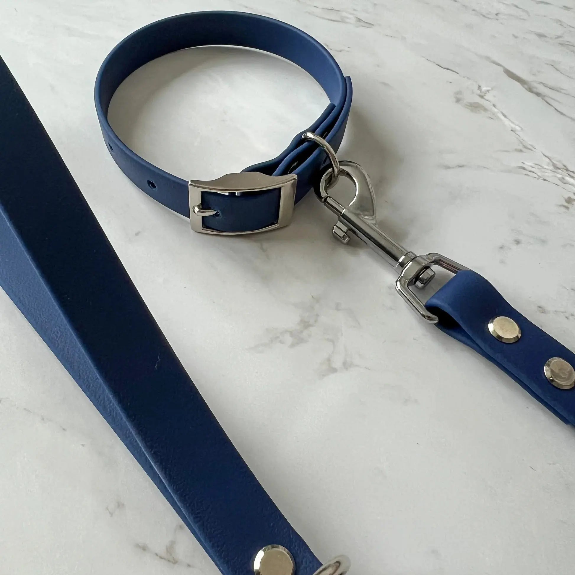 Waterproof Dog Collar + Dog Lead Bundle (Navy) – by Furry Tails - Memoriex