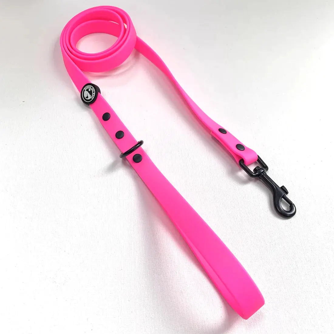 Waterproof Dog Lead (Pink) by Wander and Woof - Memoriex