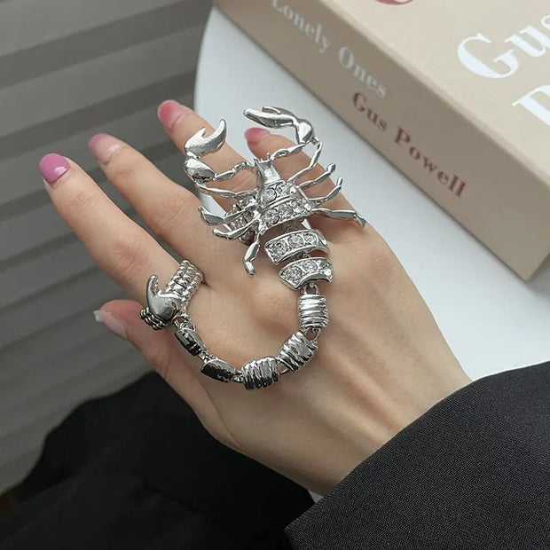 White Metal Scorpion Chain Ring Female Hip-Hop Punk Ins Exaggerated Elastic Unique Index Finger Ring - Memoriex 