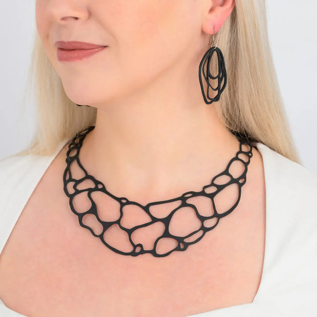 Wilma Recycled Rubber Necklace - Memoriex 