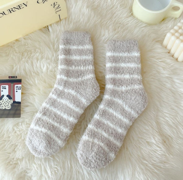 Women's Striped Socks Extra Thick No Hair Shedding Coral Fleece Socks - Memoriex 