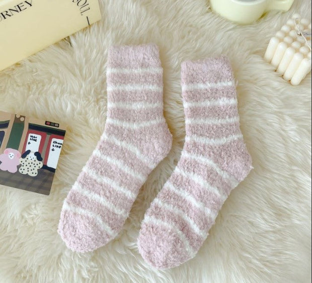Women's Striped Socks Extra Thick No Hair Shedding Coral Fleece Socks - Memoriex 