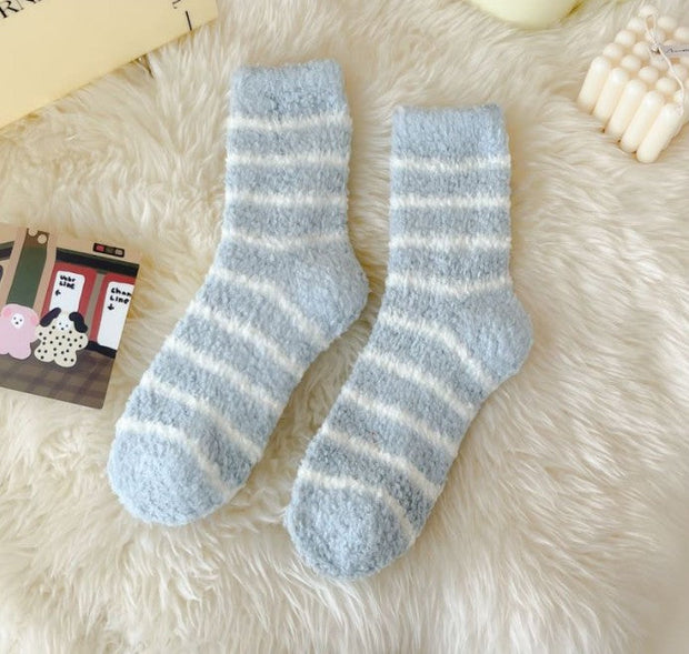 Women's Striped Socks Extra Thick No Hair Shedding Coral Fleece Socks - Memoriex 