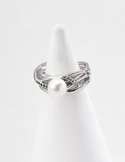 Zircon Interwoven Lines Ring-2