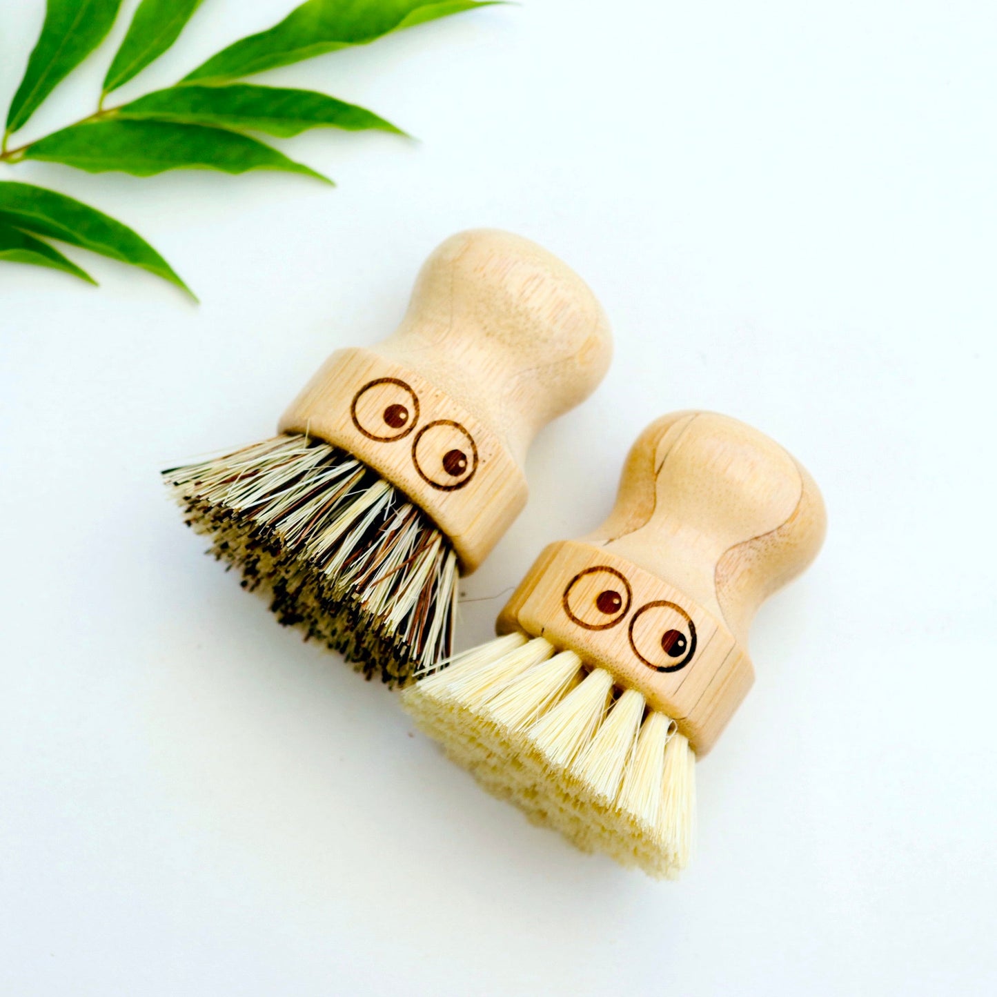 Sustainable Bamboo Cheeky Pot Scrubbers | Natural Wooden Quirky Kitchen Washing Up Cleaning Scrubbing Brushes-4