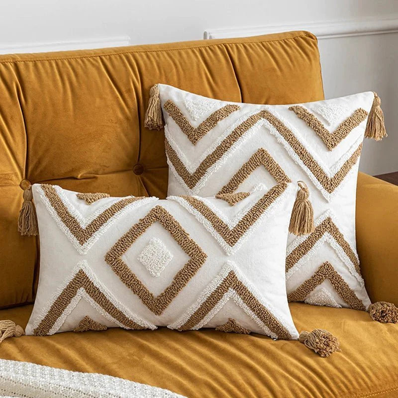 Geometric Tasseled Pillow Case-1