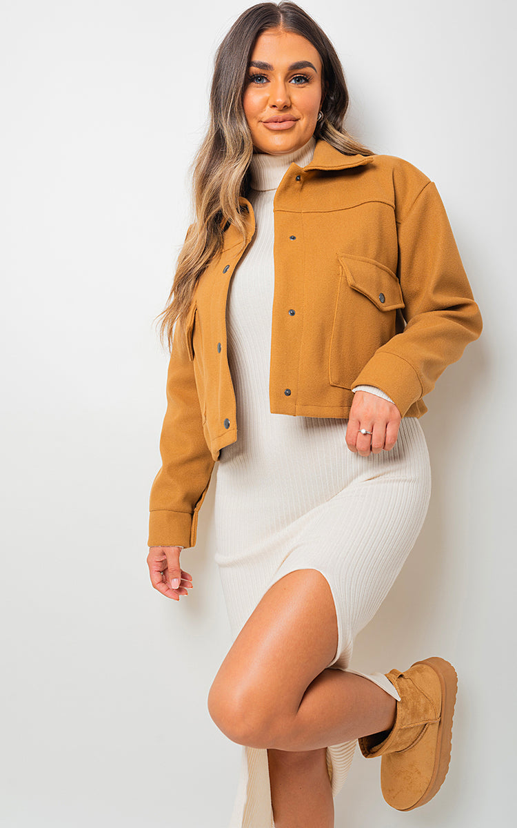 Cropped Long Sleeve Collared Jacket with Pockets-0