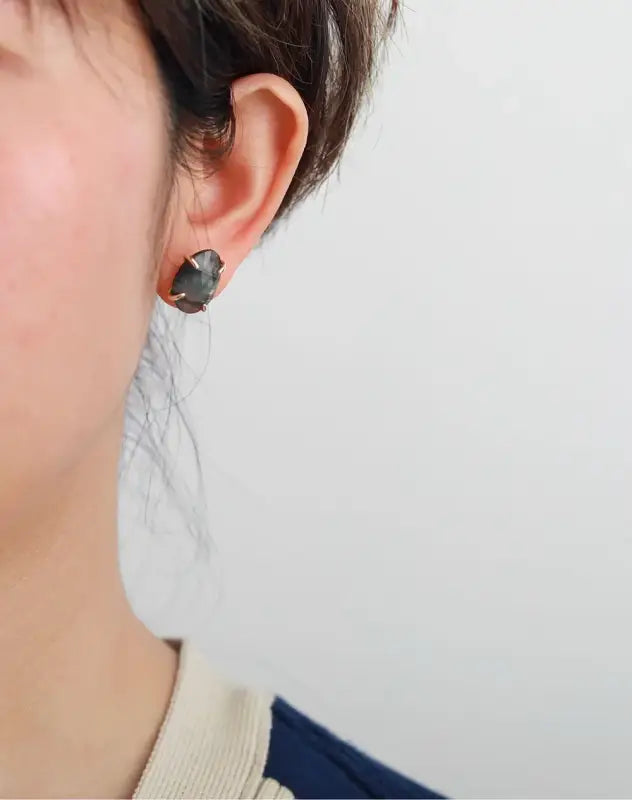 Labradorite Stud Earrings-2