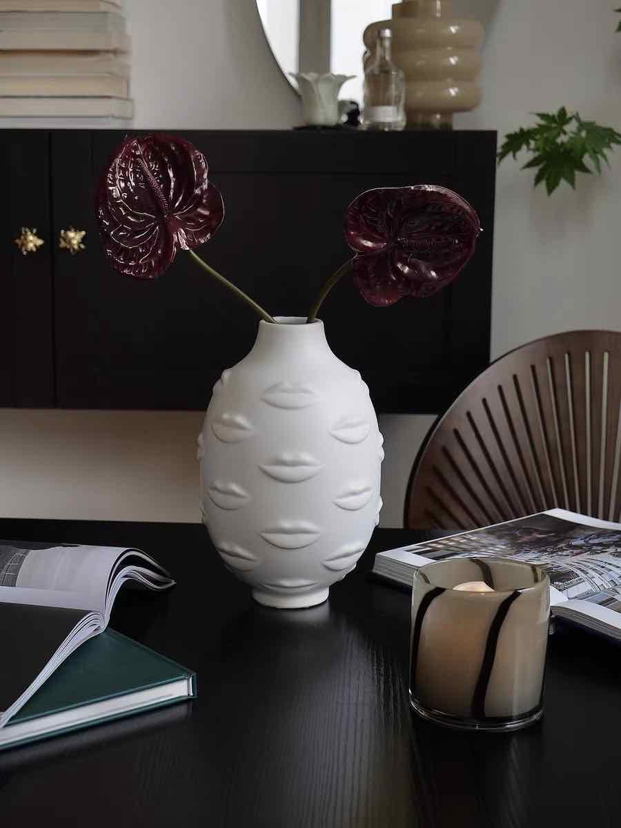 Lip Vase - Modern Abstract Decorative Ceramic Flower Centerpiece Vase-2