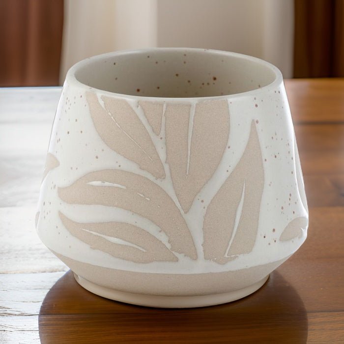 Hesperantha Detail Plant Pot-1