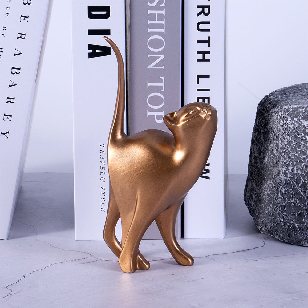 Golden Couples Cat Figurine Table Décor Animal Statues European Creative Resin Art Sculpture Wedding Gift Decoratvie Home Décor