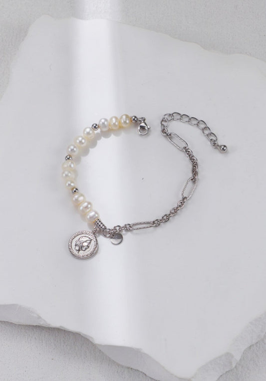 Vintage Queen Natural Pearl Bracelet-0