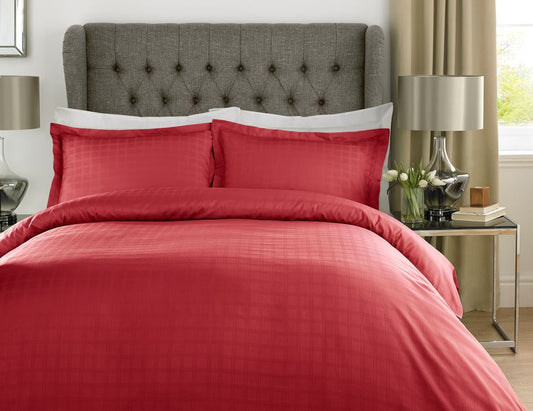 400TC - 100% Cotton Satin Stripe Check Duvet Set Red