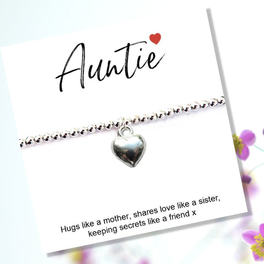 Auntie Message Card with Heart Charm Bracelet